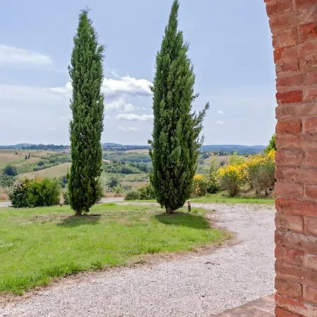 Il Borgo Delle فيلة بالايا