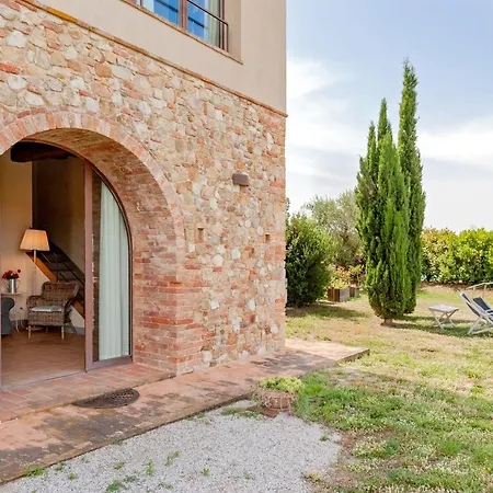 Il Borgo Delle *