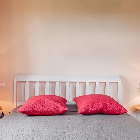 Il Borgo Delle *