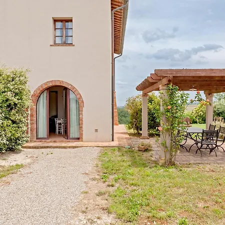 Il Borgo Delle *