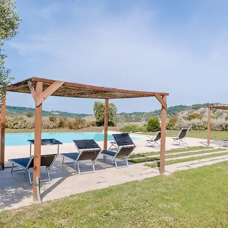 فيلة Il Borgo Delle